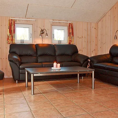 Ferienhaus Four-bedroom Holiday In Blavand 12